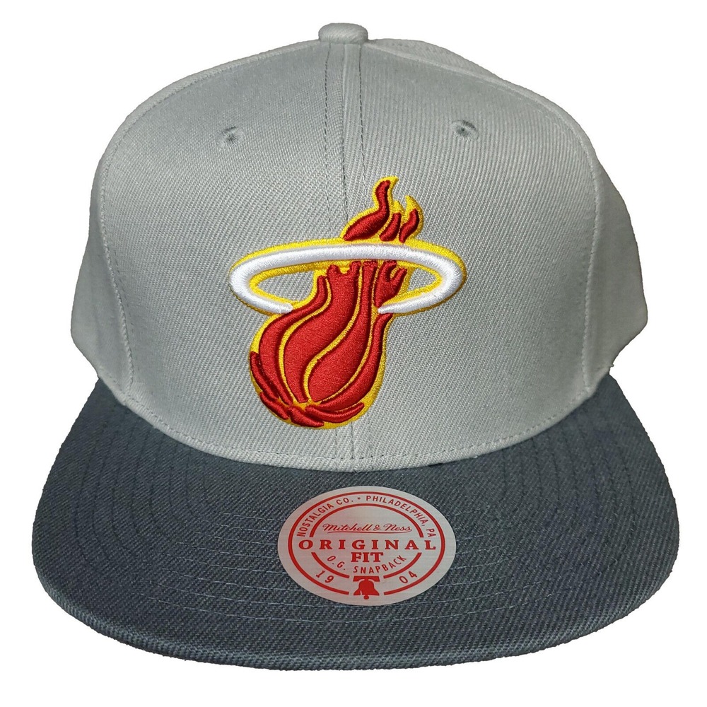 Miami Heat Mitchell & Ness NBA Snapback Hat Cap 3D Logo Gray Dark Gray NWT